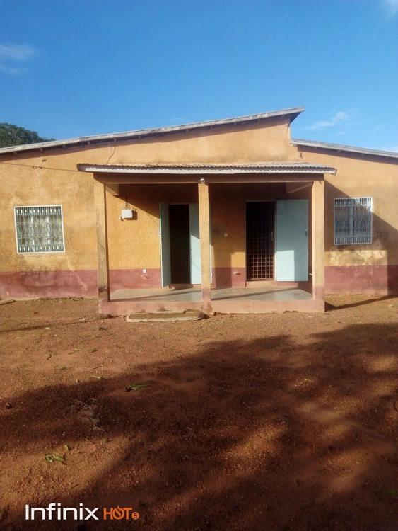 Siège de la traduction de la Bible en mbɛlimɛ̀ 